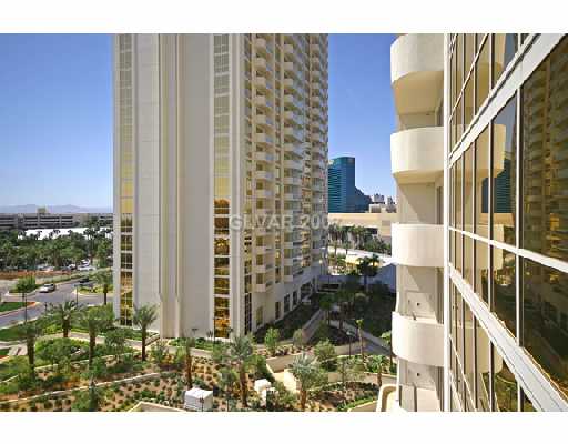 Signature MGM High Rise Condos Las Vegas Signature MGm High Rises