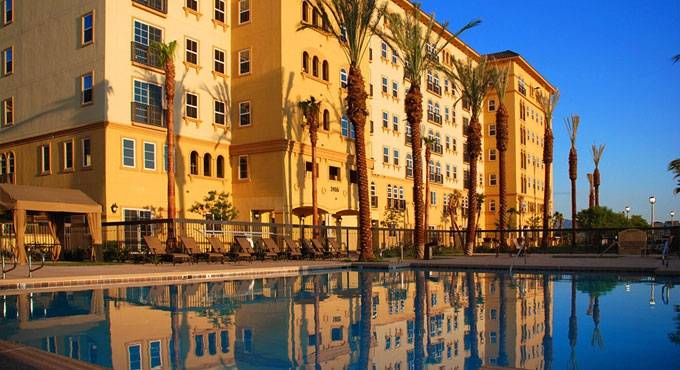Las Vegas Condo Pool at Boca Raton South Strip